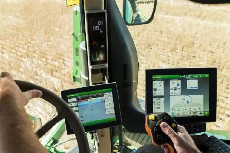 John Deere запустила цифровую платформу с информацией «под рукой»