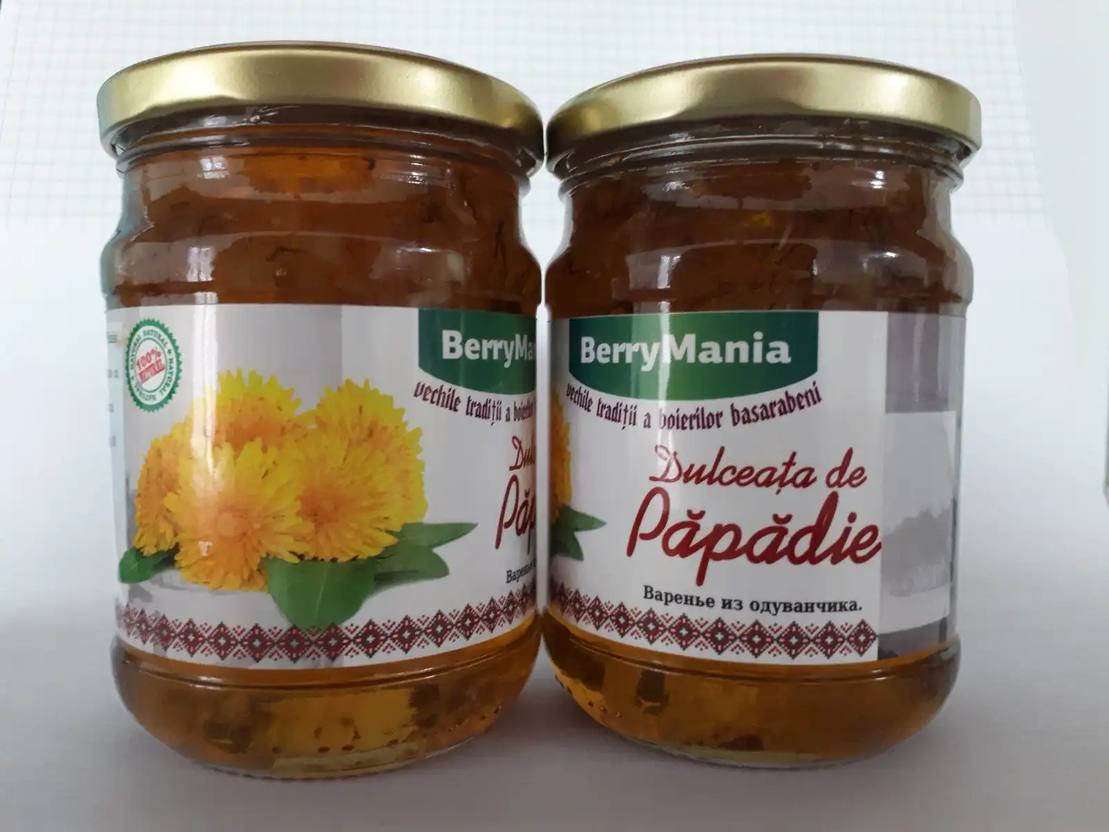 MoBerry: Delicatese din flori de păpădie, salcâm și muguri de pin, în borcane