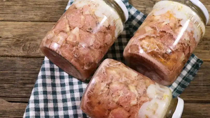 Agenția Rezerve Materiale a propus pentru vânzare conserve din carne