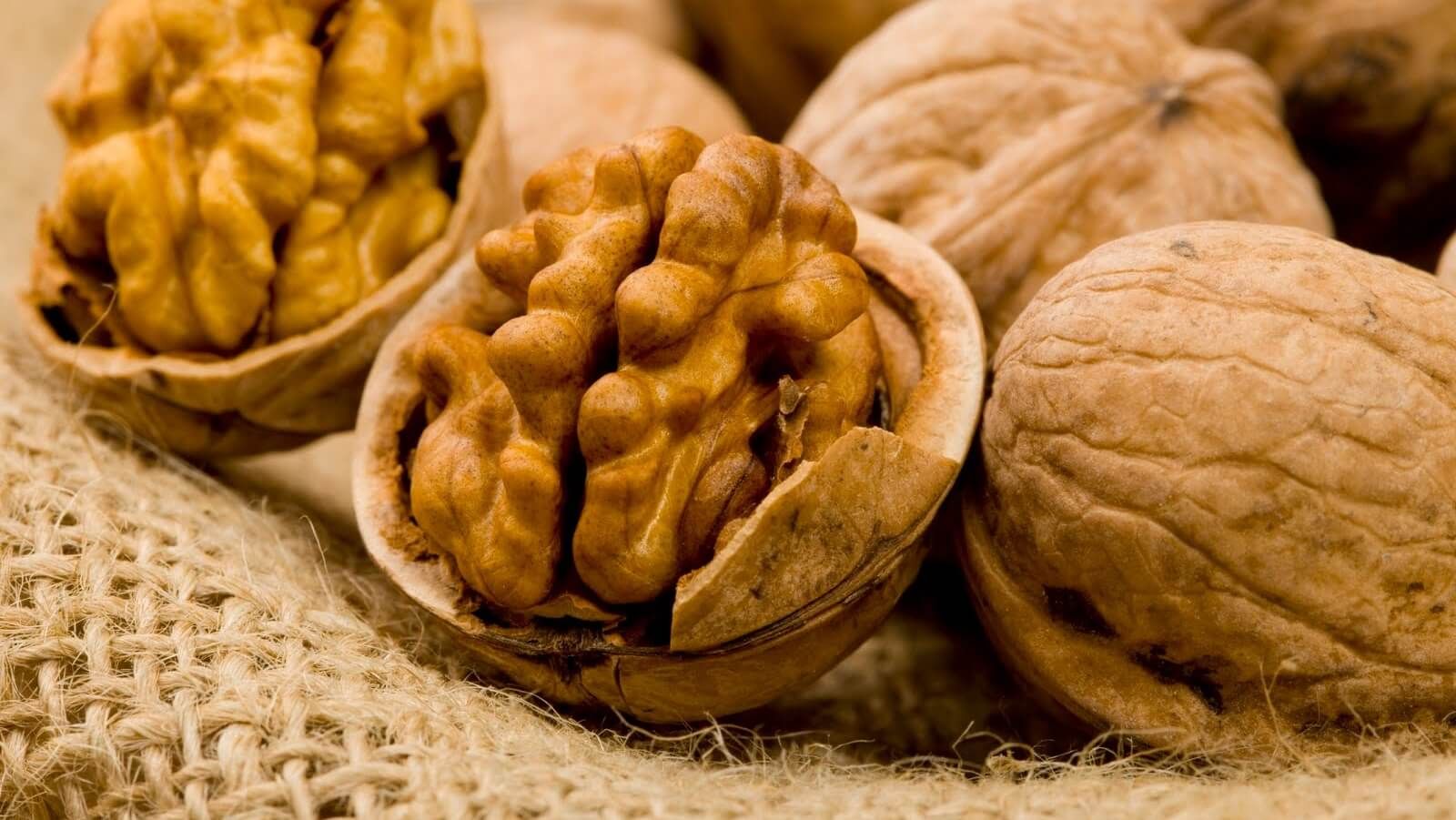 Цена на грецкий орех Молдова - AgroExpert.md