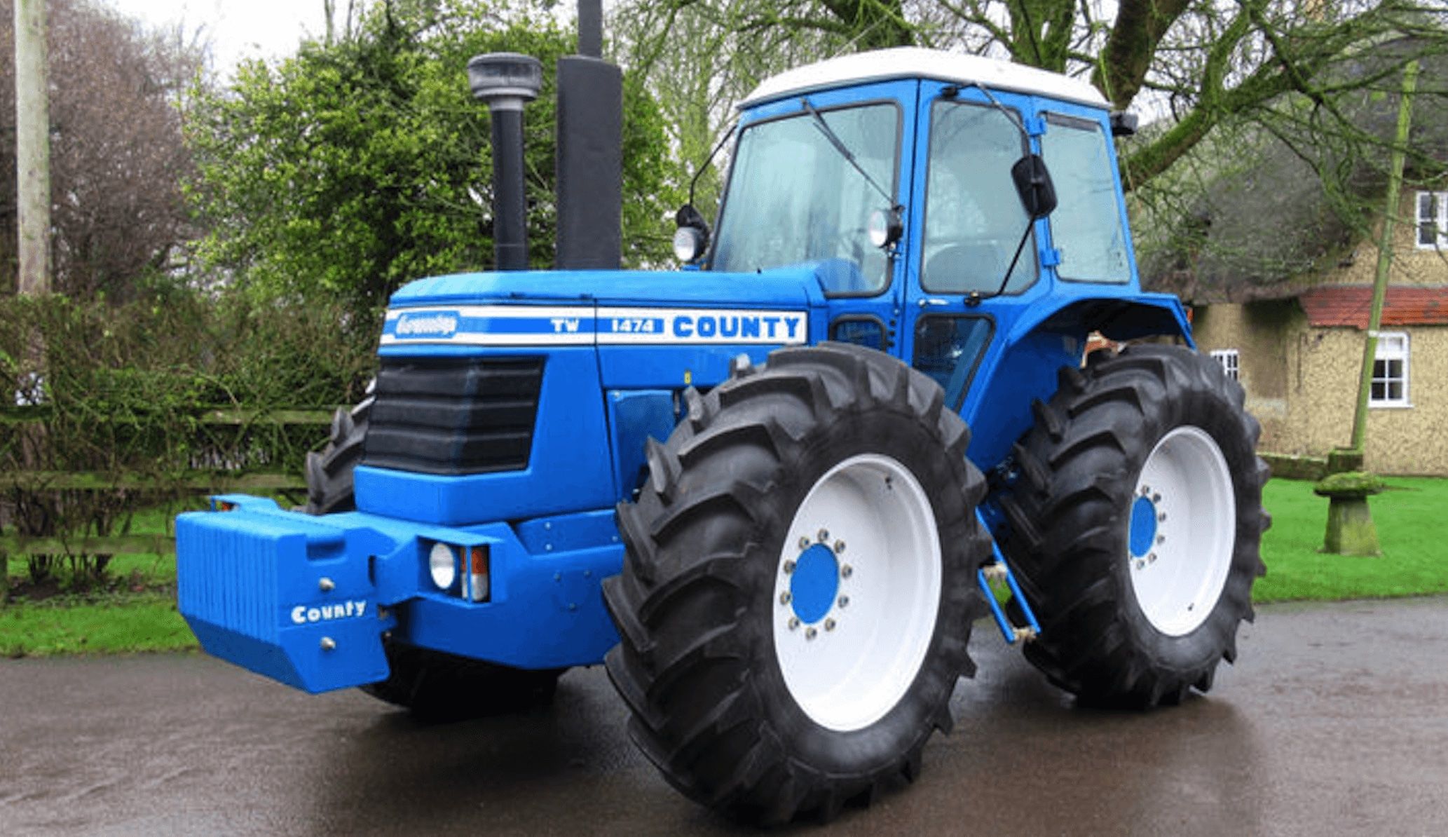 Винтажный трактор - AgroExpert.md