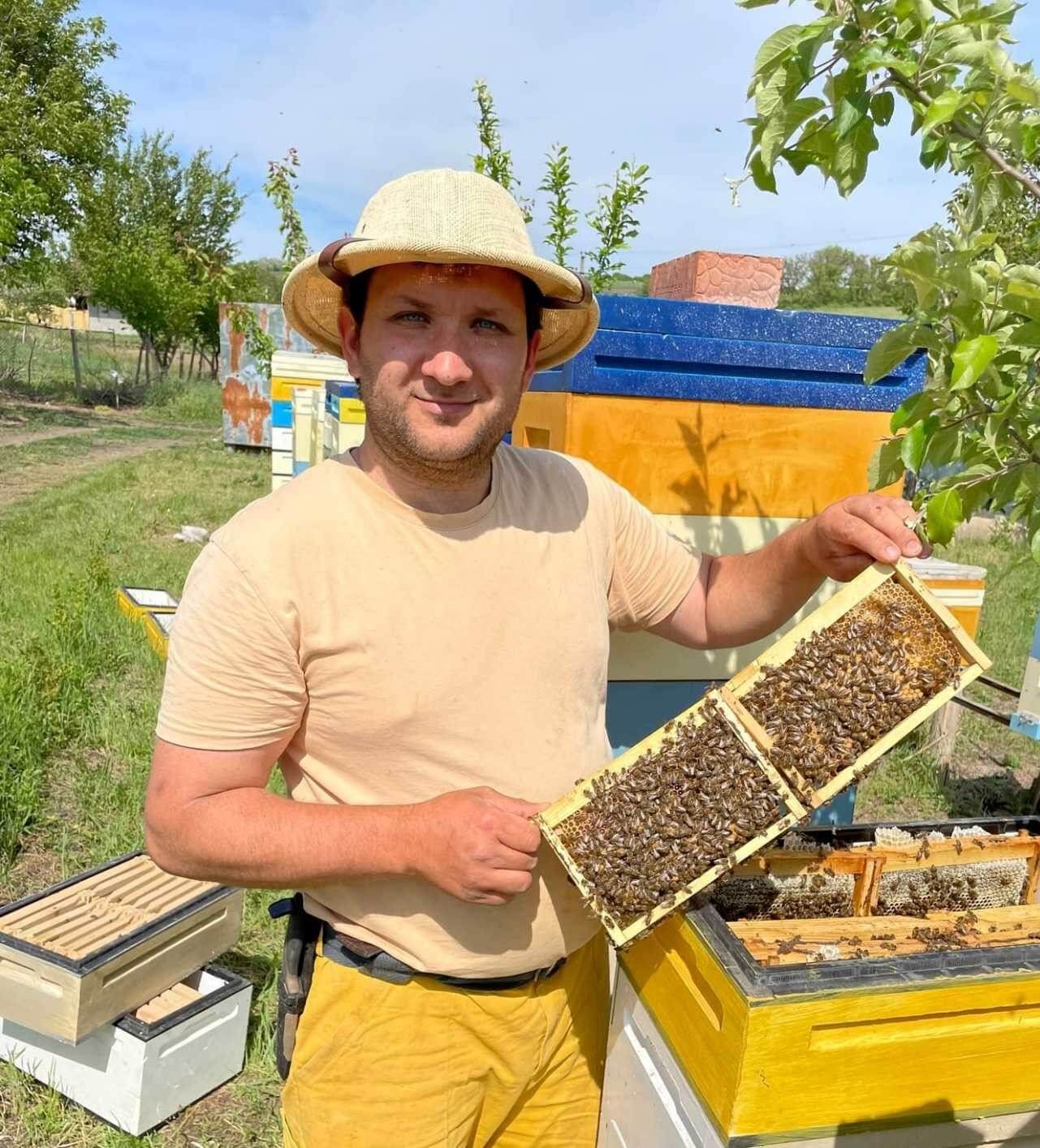 Petru Sacara apicultor- AgroExpert.md