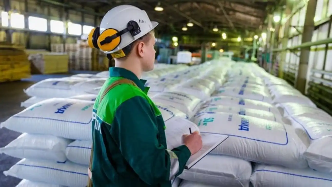 Россия снизила экспорт минеральных удобрений всего на 7,2%   