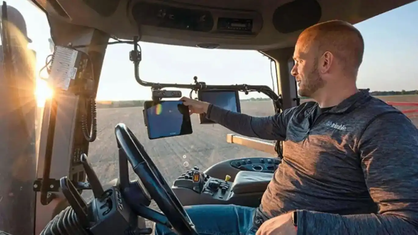 Trimble представил новые терминалы GFX-1060 и GFX-1260