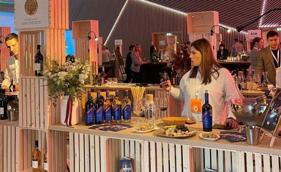 vin expozitie București - AgroExpert.md
