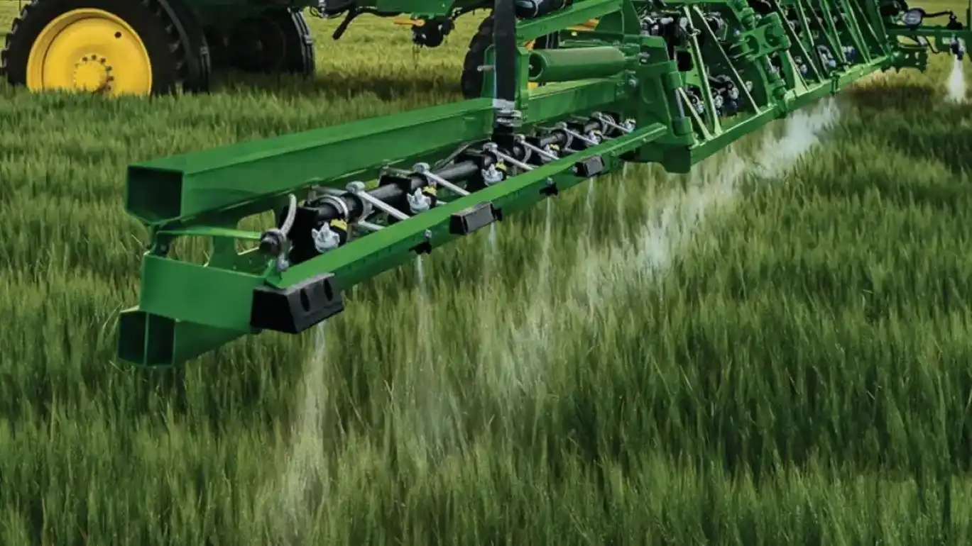 Технологию для точного внесения удобрений представил John Deere   