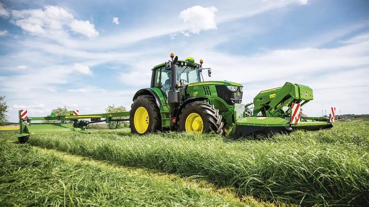 John Deere запустил новую функцию More Tools