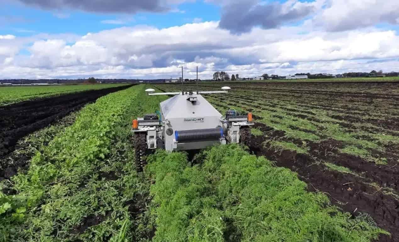 В Канаде создали новую гусеничную робоплатформу RoamlO-HCT для АПК - agroexpert.md