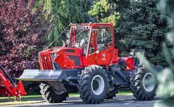 В Румынии показали новый трактор Irum TAF 690 S5 - agroexpert.md
