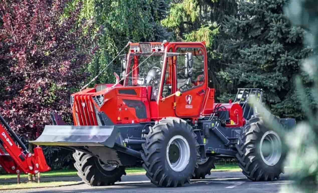 В Румынии показали новый трактор Irum TAF 690 S5 - agroexpert.md