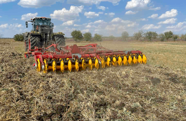 Эксперты Agroprofi и Väderstad провели пробный запуск нового культиватора TopDown 500 - agroexpert.md