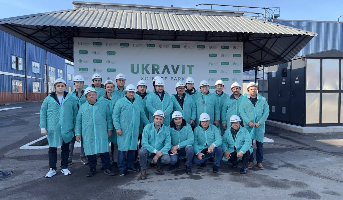 Делегация аграриев Молдовы посетила фабрику агрохимикатов «UKRAVIT» - agroexpert.md