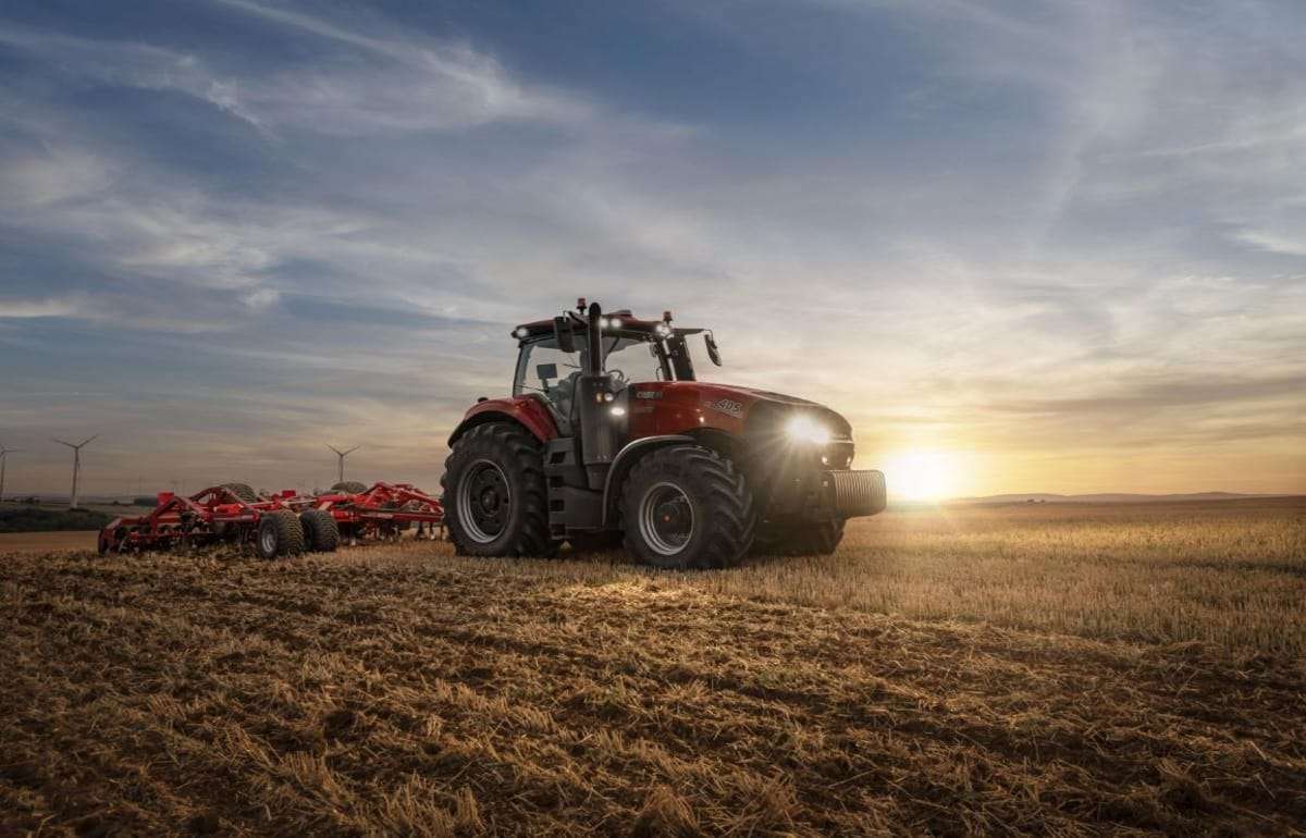 Новая линейка тракторов Case IH Magnum: продуктивность и надежность - agroexpert.md