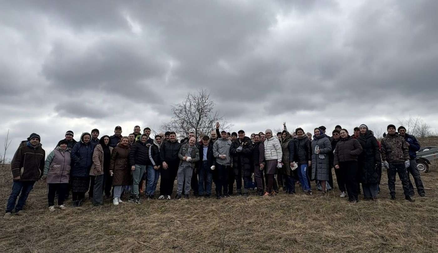 400 de puieți plantați la Sângerei - AGROEXPERT.MD