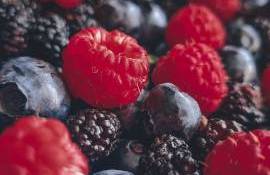 Fructele de sezon s-au ieftinit. Evoluția prețurilor la coacăze și zmeură - agroexpert.md
