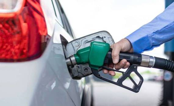 Petrolul mai ieftin aduce prețuri mai mici la pompă. Cât vor costa carburanții  - agroexpert.md