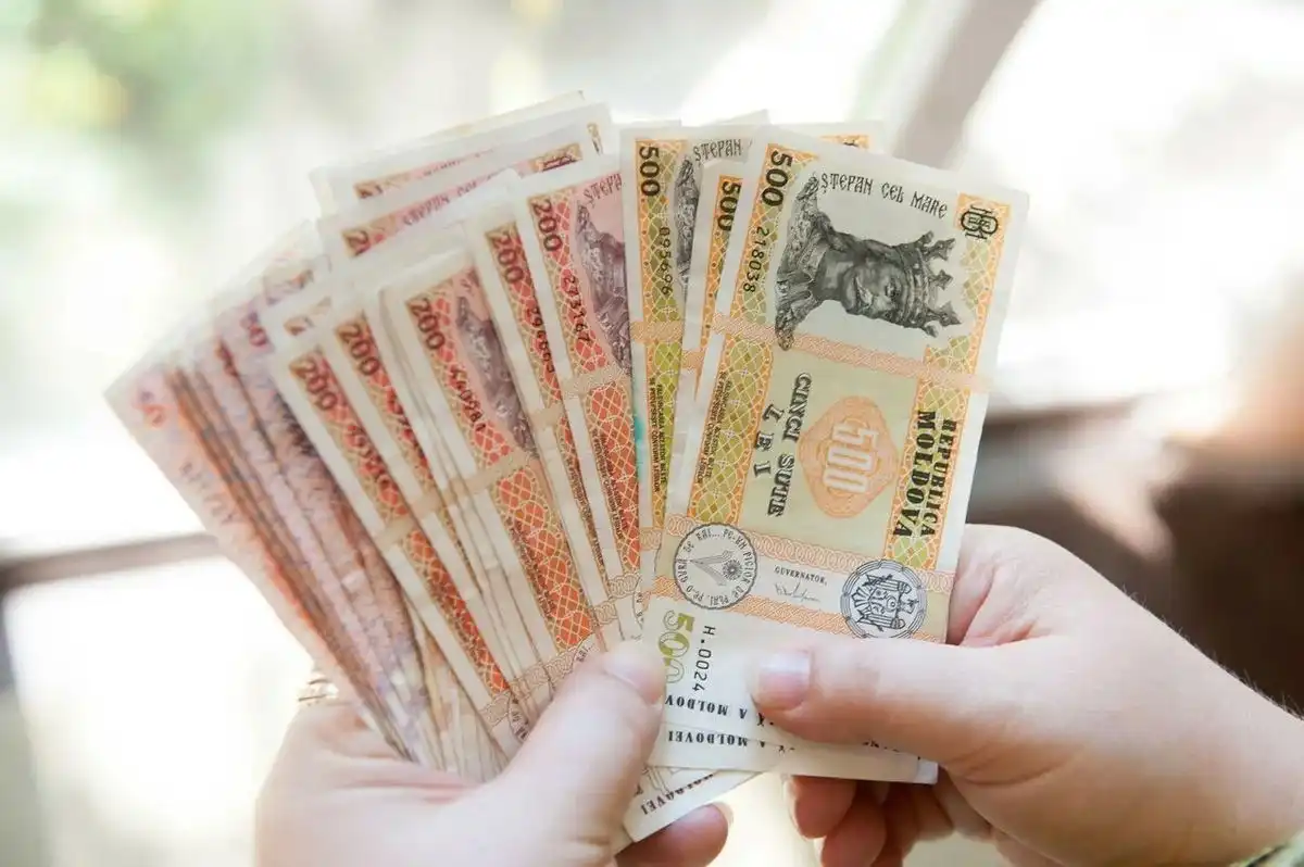 Dobânzile la creditele noi pentru agenții economici ar putea fi acoperite de stat până la 31 decembrie 2021