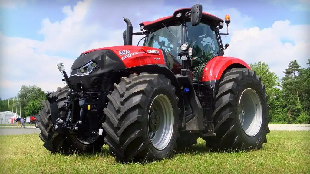 Компания Case IH расширяет модельный ряд лекговесных тракторов высокой мощности Optum