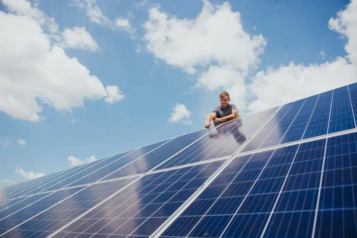 WEBINAR: Panouri solare – avantajele investiției