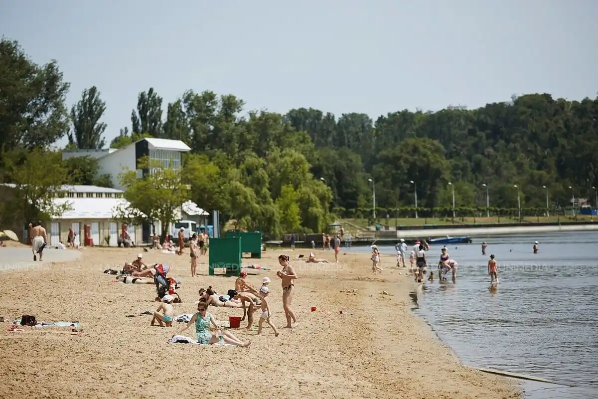 Apa din toate zonele de agrement din Chișinău este contaminată, medic igienist