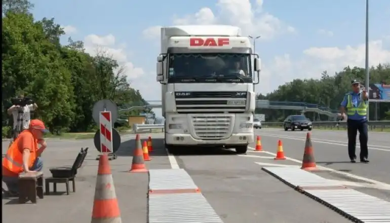 В Украине введут круглосуточный весовой контроль грузовиков