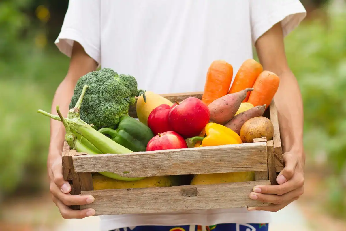 Covid-19 schimbă în permanență sectorul și preferințele consumatorului de fructe și legume