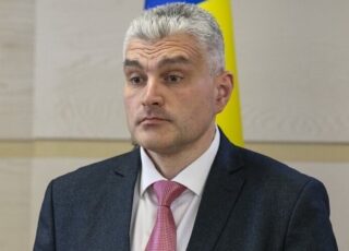 Слусари предупреждает о «катастрофе», если срок действия лицензии не будет продлен