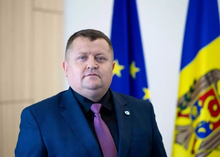 180 specialiști au absolvit FȘASM. Decanul Sergiu Popa le urează succes