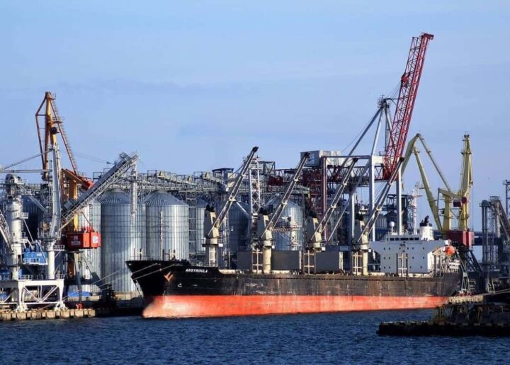 Ucraina și România își sporesc volumul exporturilor prin portul Constanța